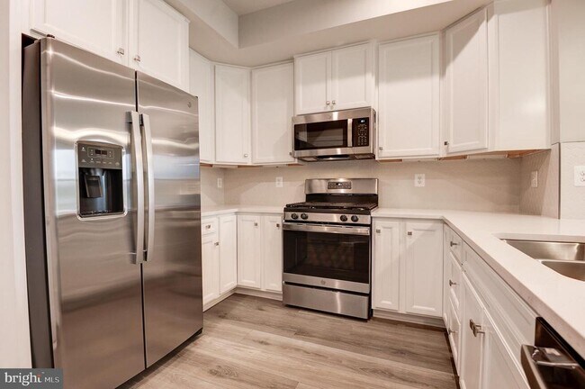 property at 24276 Thurso Sq