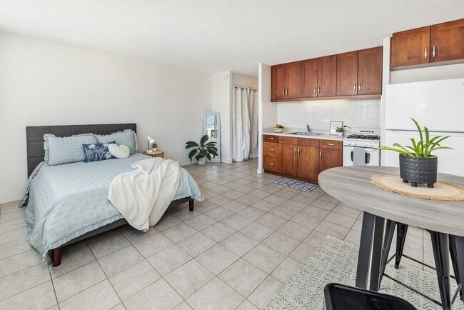 property at 1550 Wilder Ave