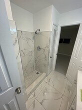 4991 SW 27th Ave, Unit C in Fort Lauderdale, FL - Building Photo - Building Photo