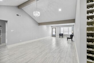 7727 Barberton Dr in Houston, TX - Building Photo - Building Photo