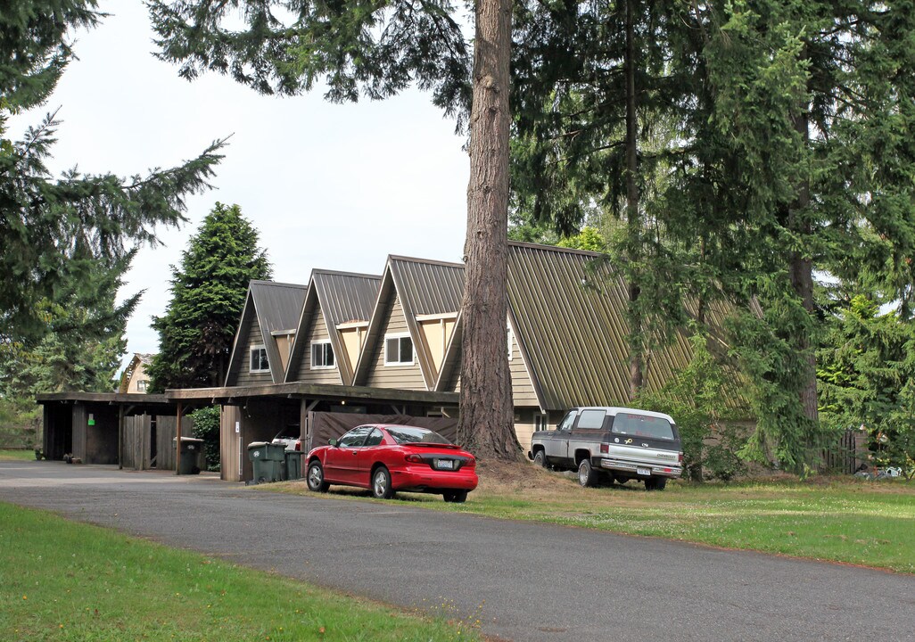 5513 66th Ave SE in Lacey, WA - Building Photo