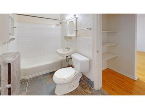 1917 Emerson Ave S in Minneapolis, MN - Building Photo - Building Photo