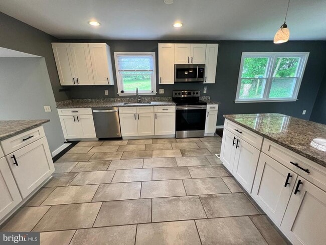 3827 Salem Bottom Rd in Westminster, MD - Building Photo - Building Photo