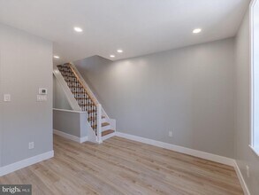 672 N 19th St in Philadelphia, PA - Building Photo - Building Photo