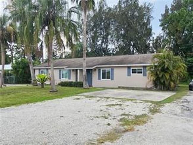1527 41st Ave in Vero Beach, FL - Building Photo - Building Photo