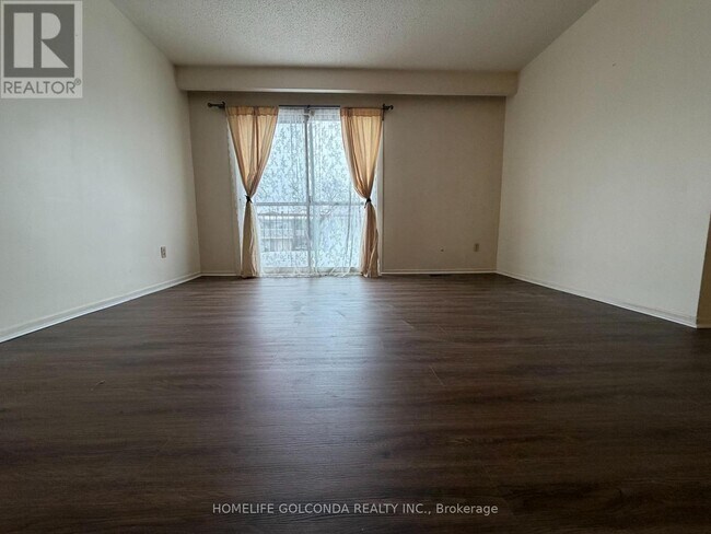 81 Sexton Crescent in Toronto, ON - Building Photo - Building Photo