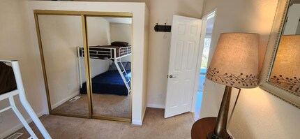 2844 Marina View Dr in Kelseyville, CA - Foto de edificio - Building Photo