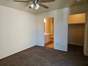 16033 N 25th St, Unit 1111 in Phoenix, AZ - Building Photo - Building Photo