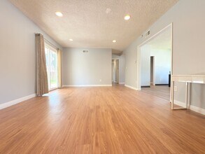 9630 Wilbur Ave in Los Angeles, CA - Building Photo - Building Photo