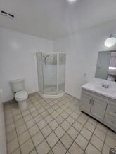 26214 President Ave, Unit #C in Harbor City, CA - Foto de edificio - Building Photo