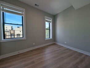 441 W Belden Ave, Unit 9 in Chicago, IL - Foto de edificio - Building Photo