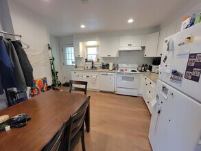 73 Highland St in Plymouth, NH - Building Photo - Building Photo