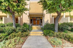 301 N Ford Ave, Unit #218 in Fullerton, CA - Building Photo