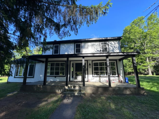 property at 893 Queens Hwy