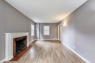 1316 Van Buren St NW in Washington, DC - Building Photo - Building Photo