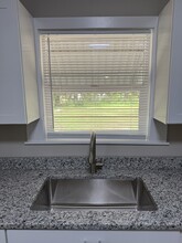 1416 Wisteria Ave in Pensacola, FL - Foto de edificio - Building Photo