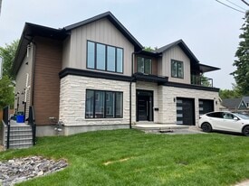 196 Britannia Rd in Ottawa, ON - Building Photo