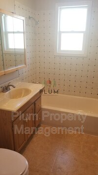 726 Stephens Ave photo'