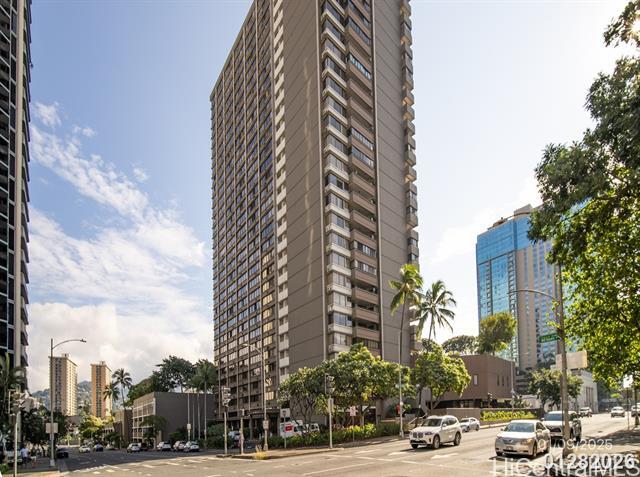 1255 Nuuanu Ave in Honolulu, HI - Building Photo - Building Photo