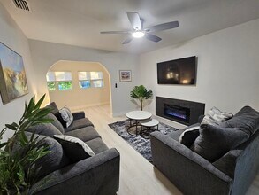 719 Briggs St in West Palm Beach, FL - Building Photo - Building Photo