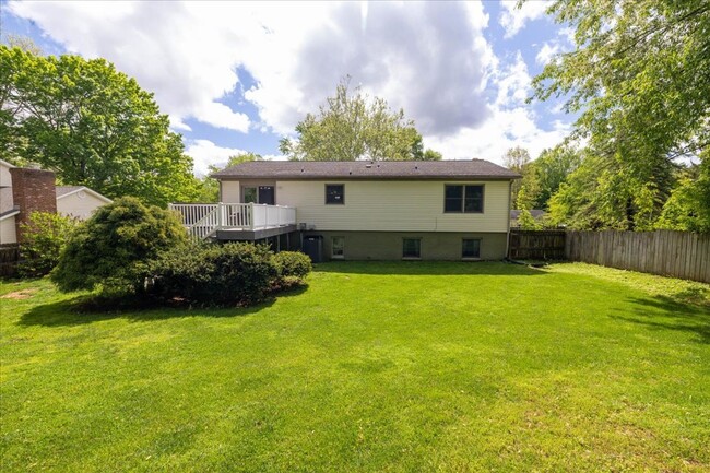 305 Woodbine Dr in Blacksburg, VA - Building Photo - Building Photo