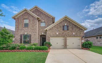 7610 River Pass Dr in Pearland, TX - Building Photo