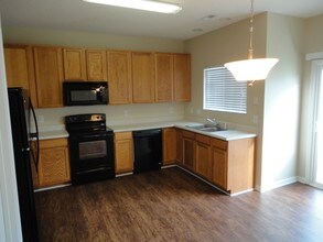 4406 Snowcrest Ln in Raleigh, NC - Building Photo - Building Photo