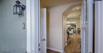 382 Curtner Ave in Palo Alto, CA - Foto de edificio - Building Photo