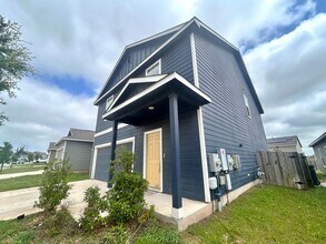 2520 Forgetmenot Ln in Pflugerville, TX - Building Photo - Building Photo