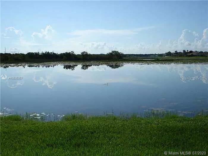 1808 Salerno Cir in Weston, FL - Foto de edificio