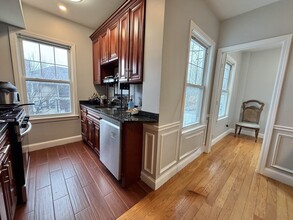 786 Moody St in Waltham, MA - Building Photo - Building Photo