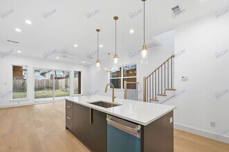 5633 Side Ave in Dallas, TX - Building Photo - Building Photo