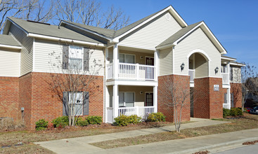 HighGate Apartments in Gardendale, AL - Building Photo - Building Photo