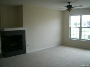 4103 Teal Ln in Walled Lake, MI - Building Photo - Building Photo