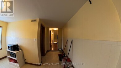 492 Dufferin St in Toronto, ON - Building Photo - Building Photo