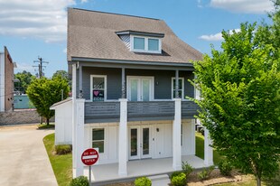 501 Wesley Pl in Tuscaloosa, AL - Building Photo