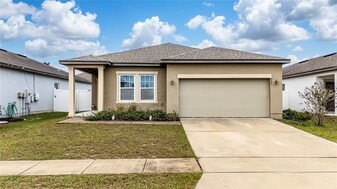 901 Orchid Grove Blvd in Davenport, FL - Building Photo