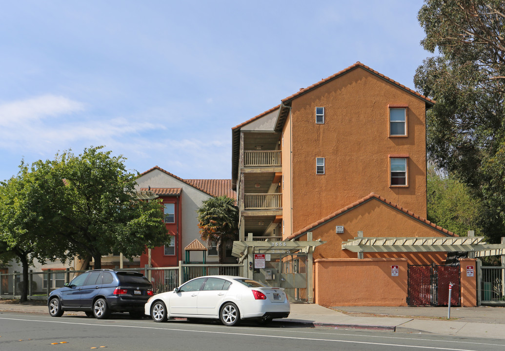 CHURCH LANE APARTMENTS in San Pablo, CA - Building Photo