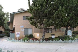 Barranca Vista Townhomes in Ventura, CA - Building Photo - Building Photo