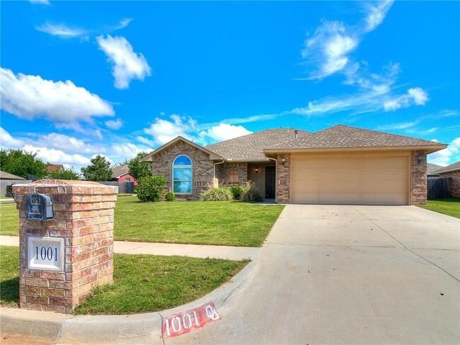 property at 1001 Caracara Dr