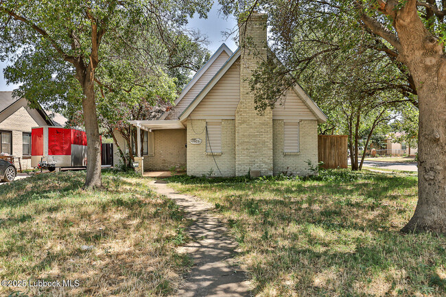 property at 1923 23rd St