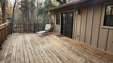 15890 Holly Davo Pl in Grass Valley, CA - Building Photo - Building Photo