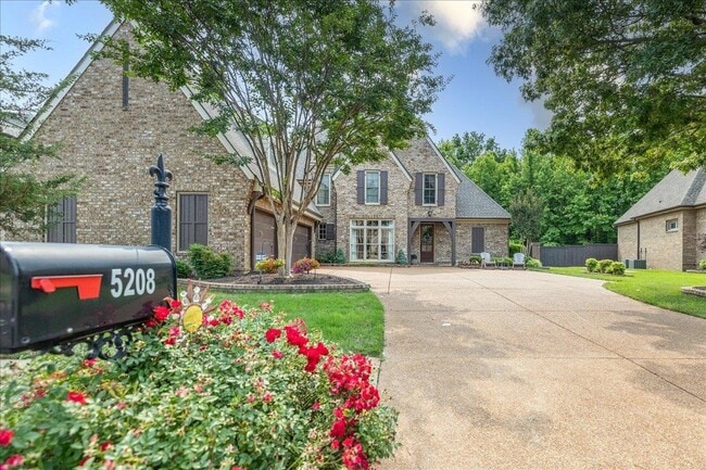 property at 5208 Prairie Sky Dr