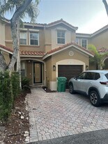 10872 SW 89th St in Miami, FL - Building Photo