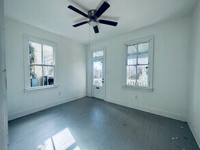 144 N 11th St in Baton Rouge, LA - Building Photo - Building Photo