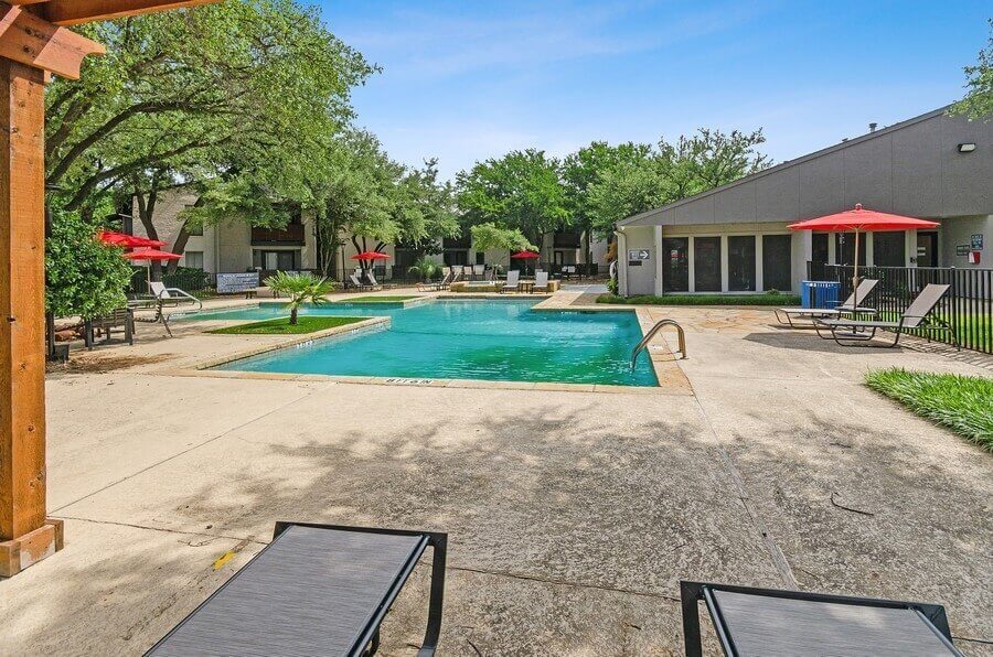 Summit Ridge Arlington, TX Apartments