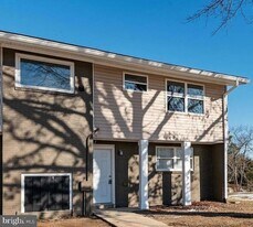 2050 Nike Dr in Waldorf, MD - Building Photo