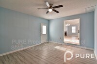 101 Tilting Rock Dr photo'