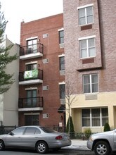 712 6th Ave in Brooklyn, NY - Foto de edificio - Building Photo