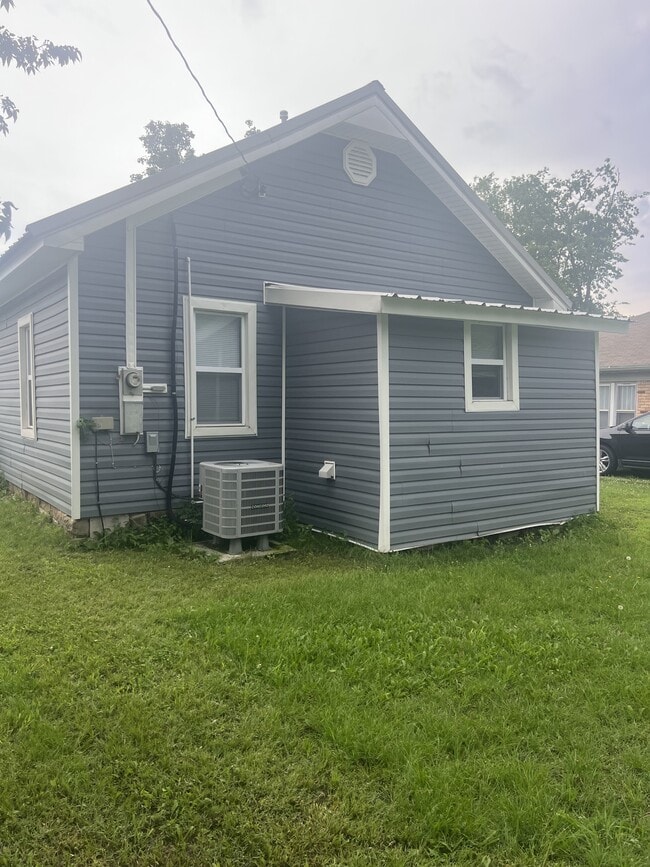 214 W Rosa St in Shawnee, OK - Building Photo - Building Photo